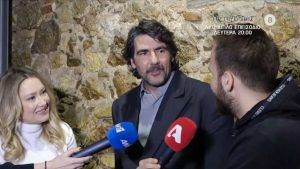 Αντώνης Καρυστινός: Η στιγμή που έχασε την υπομονή του με δημοσιογράφο (βίντεο)