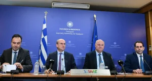 Τι περιλαμβάνει το νέο πακέτο μέτρων για τους αγρότες – Ρεύμα, ΕΦΚ και barcode στα προϊόντα