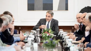 Μητσοτάκης – Αγρότες: Αναλυτικά τα νέα μέτρα για ρεύμα, πετρέλαιο και ΕΛΓΑ