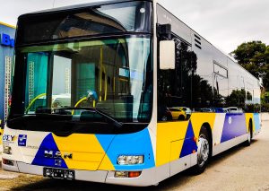 Αυστηρότερα μέτρα για φθορές σε ΜΜΜ: Τι ισχύει για πρόστιμα και κοινωφελή εργασία