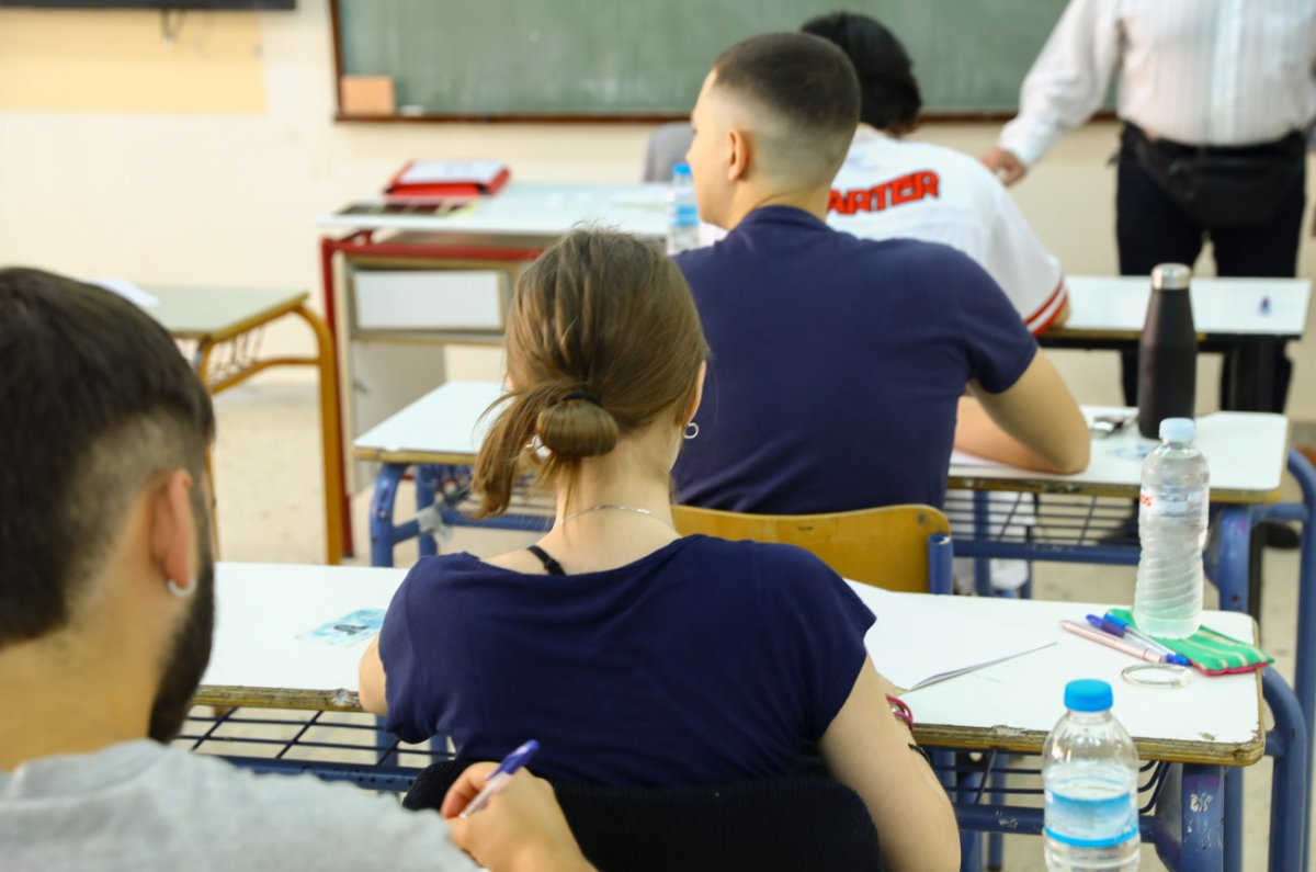 Πότε ένας μαθητής μένει στην ίδια τάξη – Τι ισχύει σε Γυμνάσιο και Λύκειο