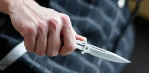 Συνελήφθη 17χρονος μαθητής σε Λύκειο του Πύργου με μαχαίρι – «πεταλούδα»