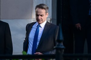 Πού για γιατί ψάχνει συναινέσεις το Μαξίμου