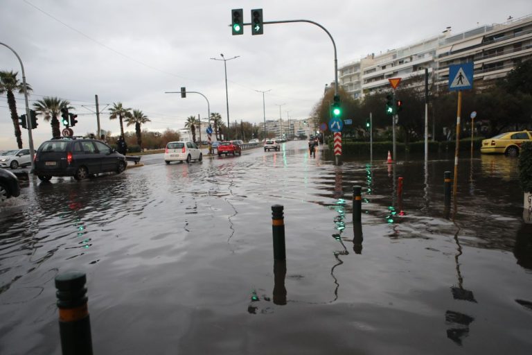 Προειδοποίηση Γ. Τσατραφύλλια για μεγάλη ποσότητα βροχής στην Αττική: Θα πέσει «νερό 30 – 60 ημερών μέσα σε λίγες ώρες»