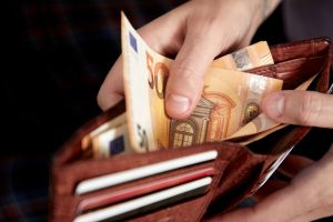 Σύνταξη μη μισθωτών: τι πρέπει να ξέρουν επαγγελματίες...