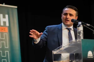 “Αν σας καλούσε το BBC θα μένατε στην ΕΡΤ;”