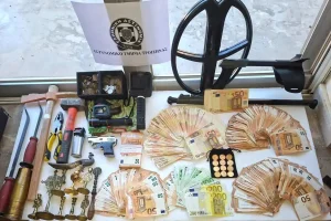 Τρία άτομα συνελήφθησαν για διαρρήξεις – Κατασχέθηκαν πάνω από 40.000 ευρώ