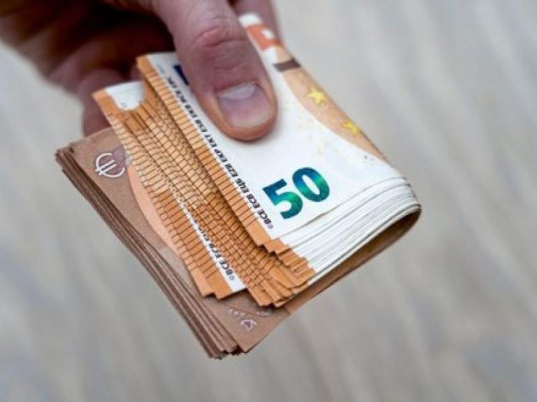 Επίδομα έως 200€ το μήνα: Οι δικαιούχοι ποιου ταμείου θα το δουν στο λογαριασμό τους