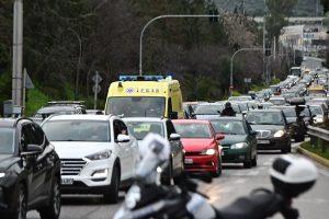 Καραμπόλα με 5 οχήματα στην Εθνική Αθηνών–Κορίνθου στον Ασπρόπυργο