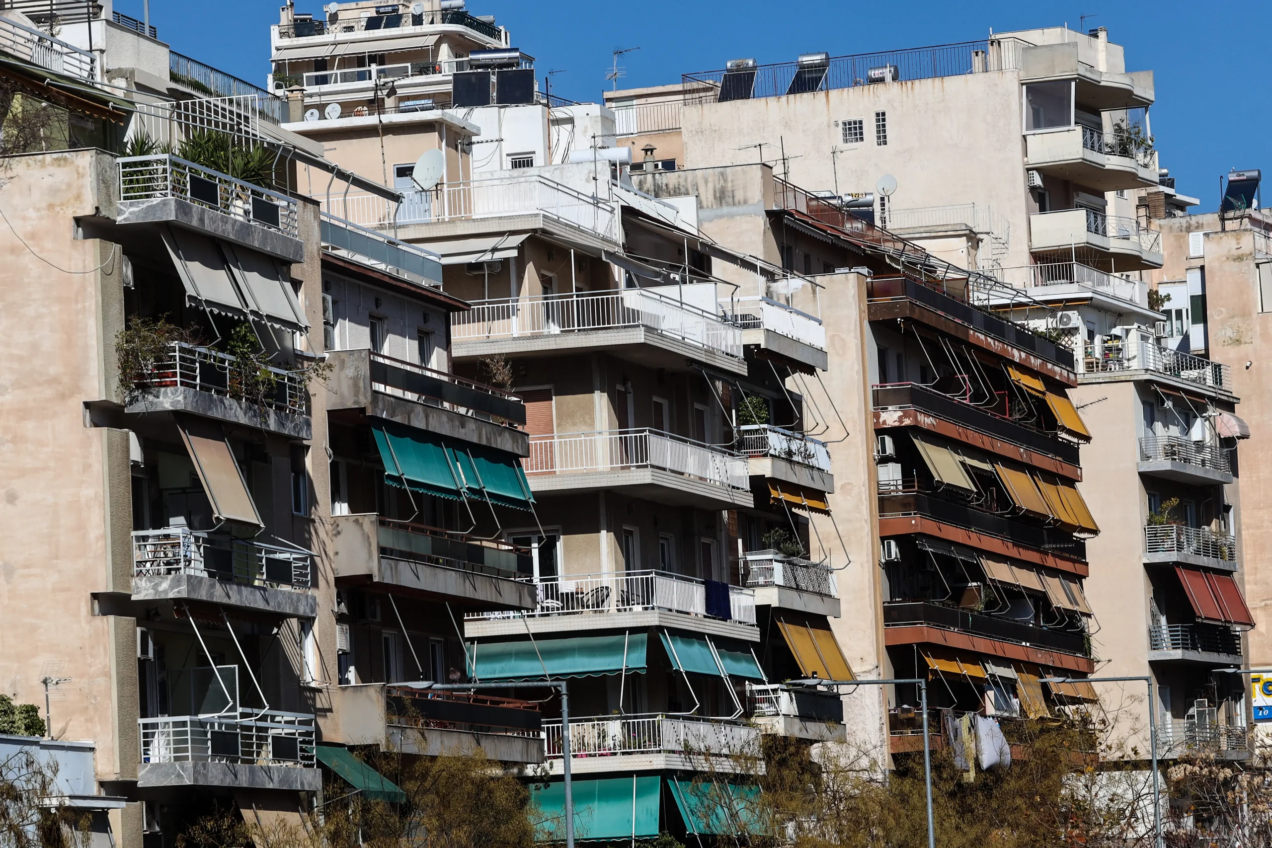 Τι πρέπει να κάνουν ιδιοκτήτες και φορολογούμενοι μέχρι τέλος Φεβρουαρίου