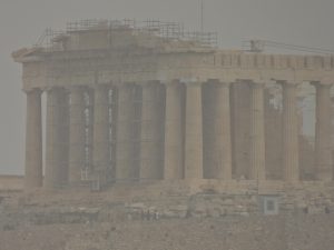 Αφρικανική σκόνη «σαρώνει» τη χώρα – Τι λέει ο Κολυδάς για το νέο κύμα