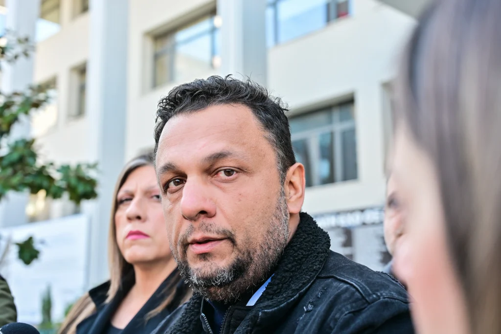 Υπόθεση Τεμπών: Τι υποστηρίζει ο Πάνος Ρούτσι για την απόφαση αναβολής