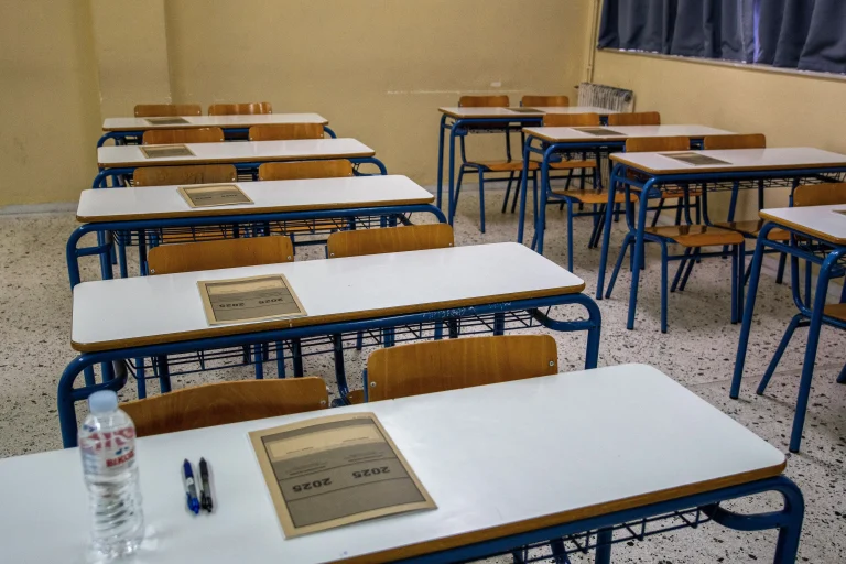 Με ελάχιστο μέσο όρο 10 η εισαγωγή στα ΑΕΙ στο νέο σύστημα