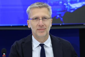 Σκέρτσος: Η Ελλάδα στην 11η θέση στην ανεργία των νέων στην ΕΕ
