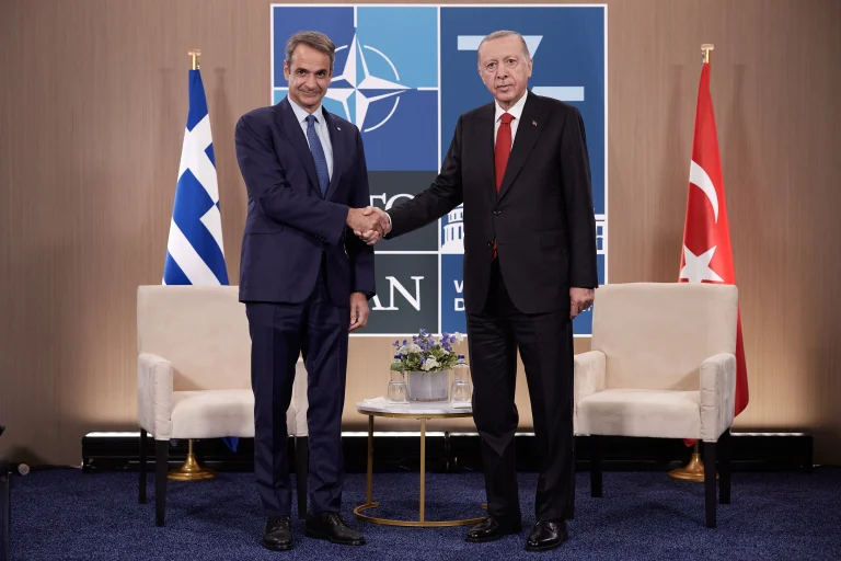 Στις 15:15 η συνάντηση κορυφής Μητσοτάκη–Ερντογάν στην Άγκυρα