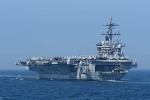 Reuters: Οι ΗΠΑ αναχαίτισαν και κατέρριψαν ιρανικό drone που πλησίασε αεροπλανοφόρο