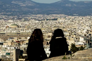 Πάνω από τα 2/3 του μέσου μισθού απορροφά το ενοίκιο για ένα μικρό διαμέρισμα