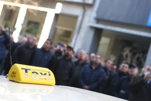 Ταξί: Επιστροφή στους δρόμους και νέο «ραντεβού» για κινητοποιήσεις