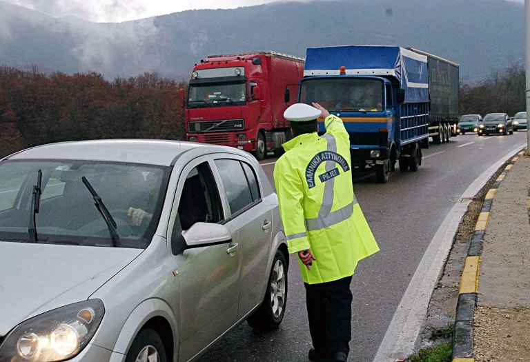 Τι αλλάζει στην Οδική Βοήθεια: Νέοι κανόνες για ηλεκτρικά, εντός μίας ώρας η εξυπηρέτηση