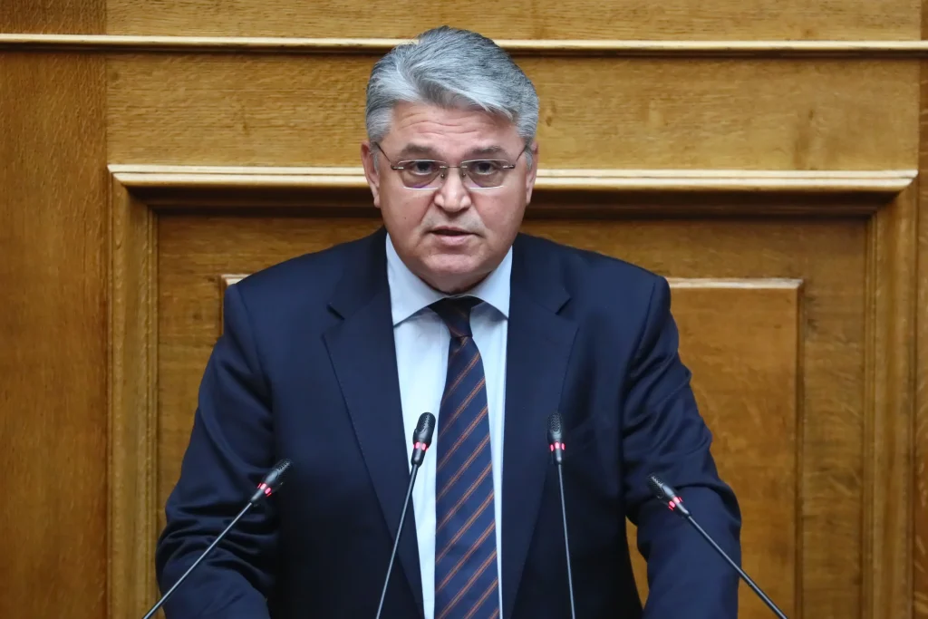 Νατσιός στη Βουλή: «Το μεταναστευτικό είναι ζήτημα ασφάλειας – Πρέπει να θωρακίσουμε τα σύνορα»