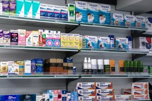 ΕΟΠΥΥ: Ξεκινά η διανομή Φαρμάκων Υψηλού Κόστους μέσω ιδιωτικών φαρμακείων
