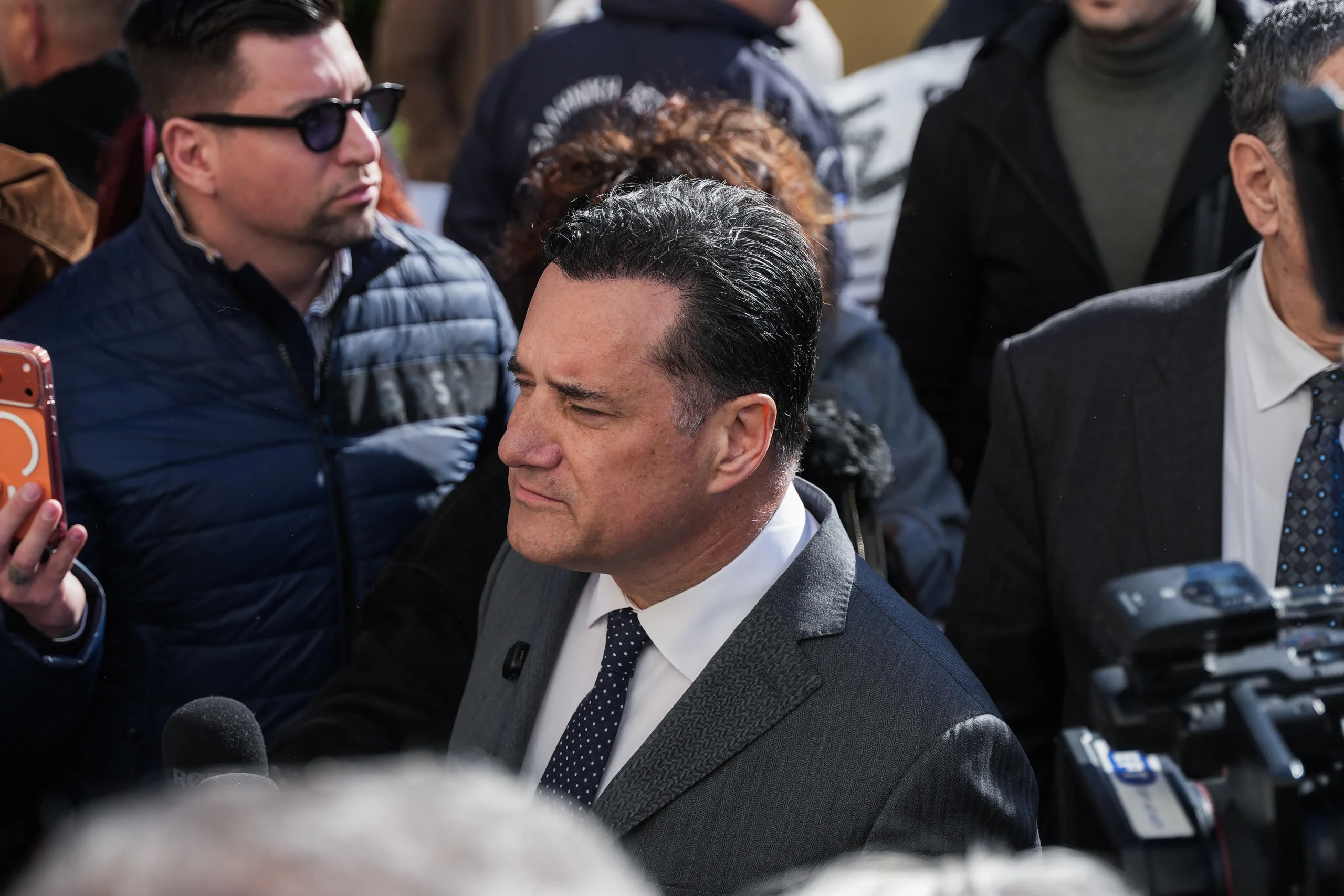Αγνοείται το επίμαχο βίντεο από τη Νίκαια, σφοδρή αντιπαράθεση Γεωργιάδη – Ζιαζιά