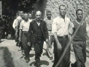 Στη Γάνδη η αποστολή του ΥΠΠΟ για τις φωτογραφίες των «200» της Καισαριανής