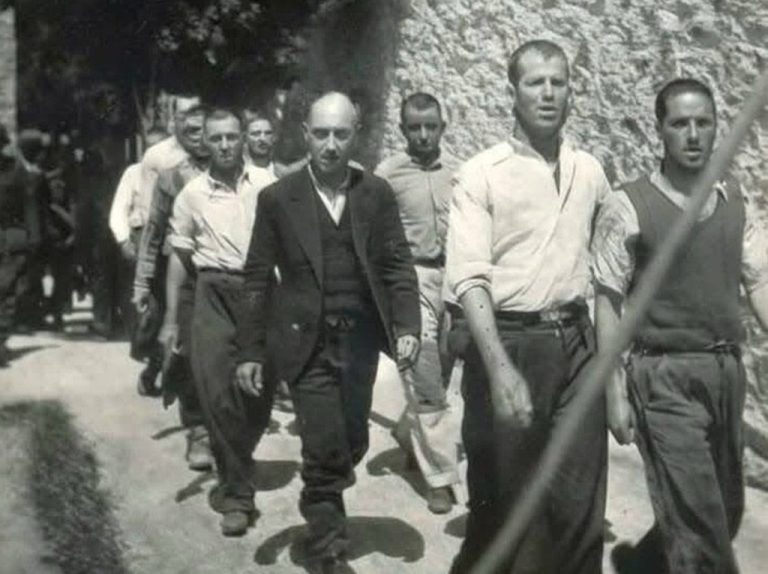 Στη Γάνδη η αποστολή του ΥΠΠΟ για τις φωτογραφίες των «200» της Καισαριανής
