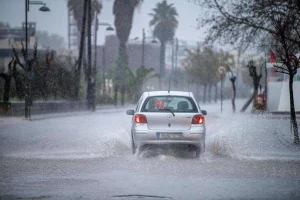 Χαλάει πρόσκαιρα ο καιρός σήμερα 19/06: Πού αναμένονται...