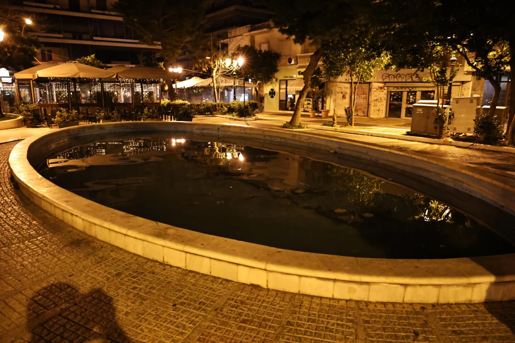 Καλλιθέα: Συγκλονίζει ο πατέρας της 2χρονης που έπεσε σε σιντριβάνι (VID)