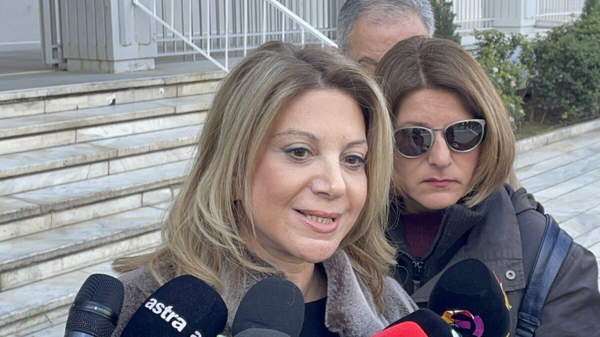 Για «δίκη-παρωδία» κάνει λόγο η Καρυστιανού: «Θέλουμε να καταλάβουμε από τι πέθαναν οι άνθρωποι μας»