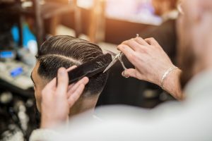 Βίντεο από την άγρια επίθεση σε κομμωτή – Η αφορμή που εξόργισε τον 25χρονο