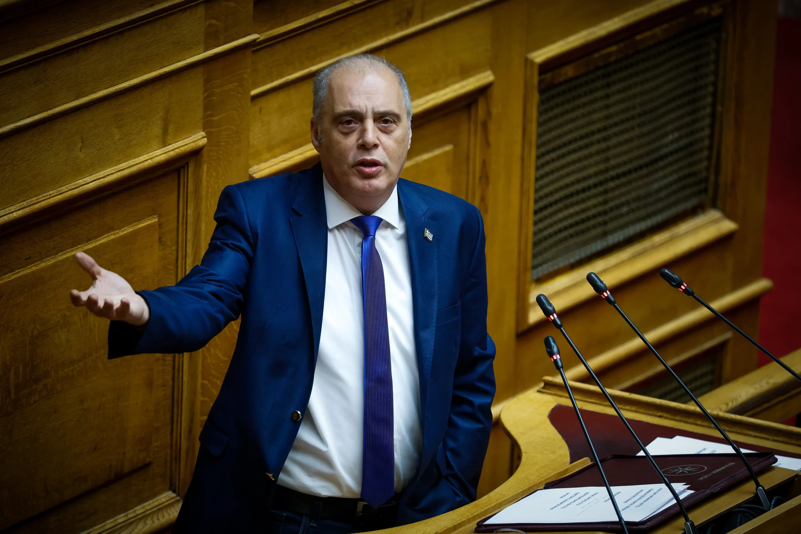 Βελόπουλος: «Η κόντρα ΠΑΣΟΚ – Τσίπρα θυμίζει το ρητό “δύο όνοι μάλωναν σε ξένο αχυρώνα”»