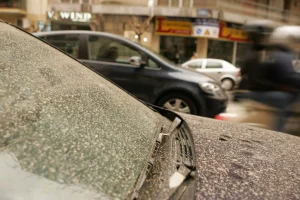 Επικαιροποίηση ΕΜΥ: Σκηνικό ασφυξίας, θυελλώδεις άνεμοι και λασποβροχές