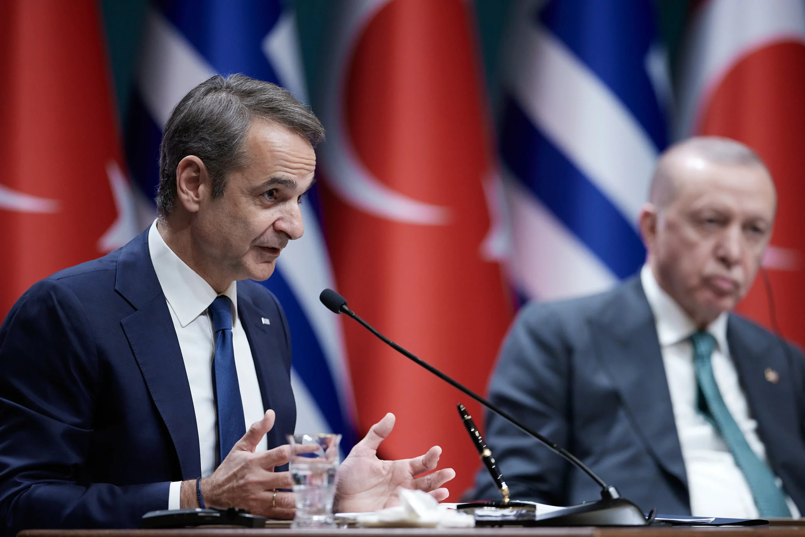 Πώς είδε η Hurriyet τη συνάντηση Μητσοτάκη – Ερντογάν