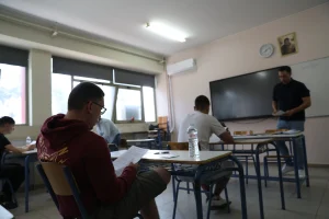 Πανελλήνιες 2026: Τι πρέπει να έχουν μαζί τους οι υποψήφιοι – Το πλήρες πρόγραμμα για ΓΕΛ και ΕΠΑΛ