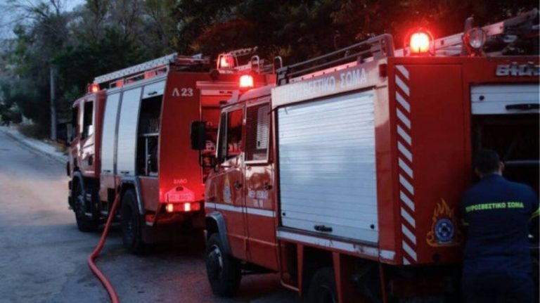 Φωτιά σε αυτοκίνητο στο Μοσχάτο