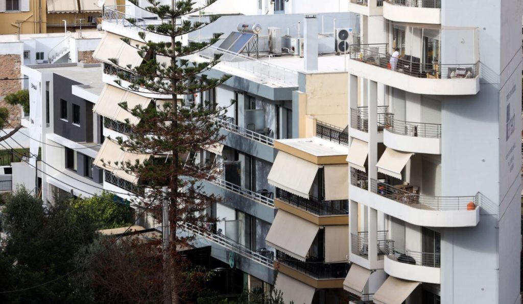 Υποχρεωτικός ειδικός χώρος για μετρητές ρεύματος στις πολυκατοικίες – Τι αλλάζει