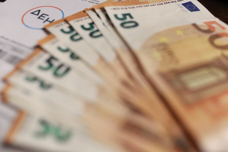 Ρεύμα: Η «κίνηση» των καταναλωτών για να προστατευτούν από τις αυξήσεις
