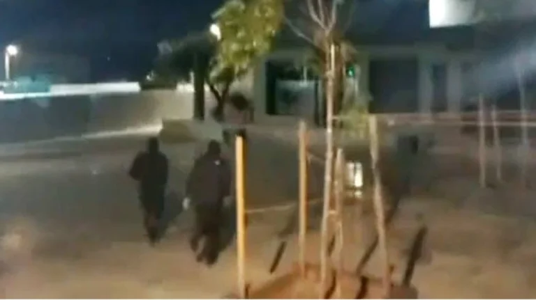 (upd) Ρουβίκωνας: Χτύπησαν άλλα γραφεία αντί της Βιολάντα