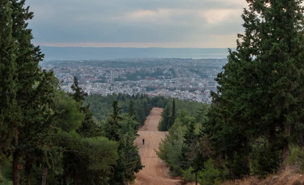 Αρχειακές εικόνες από την περιοχή του Σέιχ Σου στη Θεσσαλονίκη, όπου σημειώθηκαν οι επιθέσεις που αποδόθηκαν στον αποκαλούμενο «δράκο».