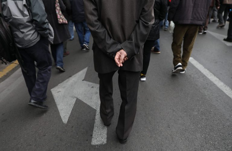 Καθυστερήσεις και εμπόδια στις επικουρικές συντάξεις
