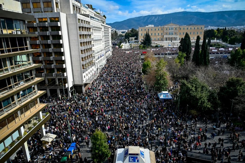 Τέμπη: Κινητοποιήσεις σε 95 πόλεις – Συγκεντρώσεις και στο εξωτερικό