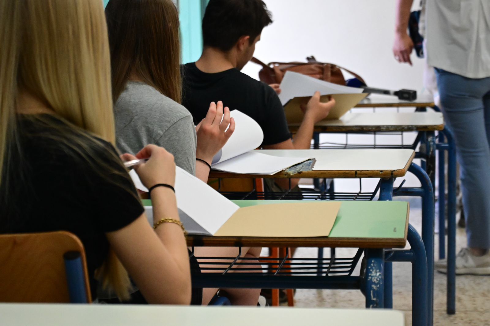 Αντιδρούν οι γονείς στο Εθνικό Απολυτήριο: «Δεν θα πειραματιστείτε με τα παιδιά μας»