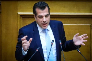 Πλεύρης: Δεν θα επιτρέψουμε να παγιωθεί μια νέα μεταναστευτική διαδρομή Λιβύης – Κρήτης