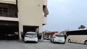 Σοκ στην Ελευσίνα: Σκότωσε τη μητέρα της στη προσπάθεια της να παρκάρει!