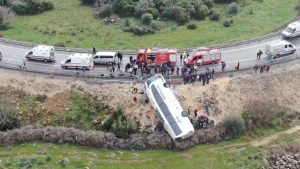 Λεωφορείο ανετράπη στην Αττάλεια – Οκτώ νεκροί και 26 τραυματίες