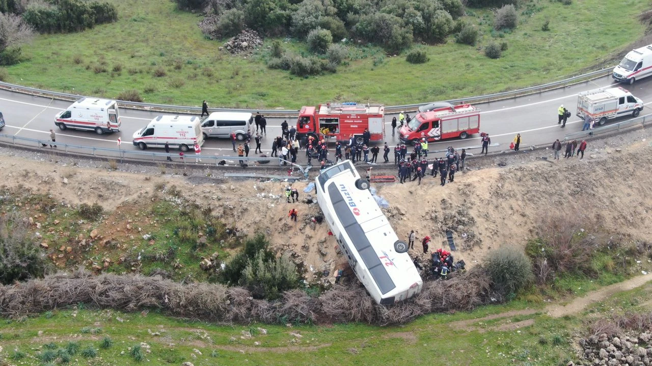 Λεωφορείο ανετράπη στην Αττάλεια – Οκτώ νεκροί και 26 τραυματίες