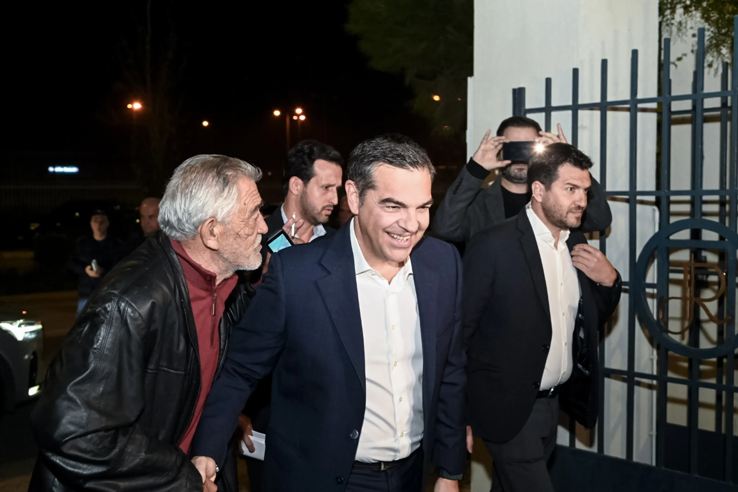 Τσίπρας: Ανοίγει τα «χαρτιά» του στον Χατζηνικολάου – Τι θα πει για το νέο κόμμα