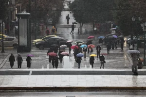 Καιρός: Ανατροπή με πτώση θερμοκρασίας – Τι φέρνει η Πρωτομαγιά